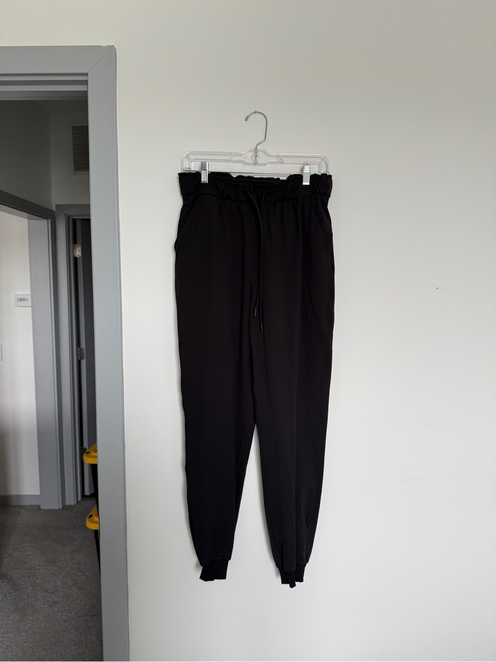 Lululemon Black Drawstring Stretch High-Rise Jogger Pants